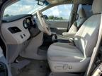 TOYOTA SIENNA LE photo