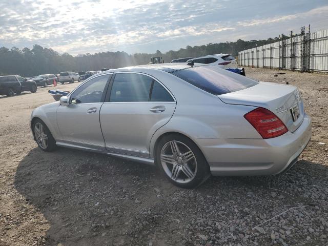 VIN WDDNG7DB7DA496586 2013 Mercedes-Benz S-Class, 550 no.2