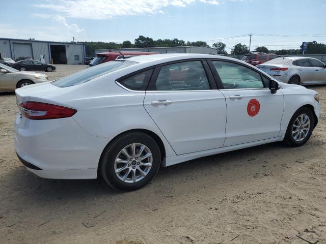 VIN 3FA6P0G7XHR236147 2017 Ford Fusion, S no.3