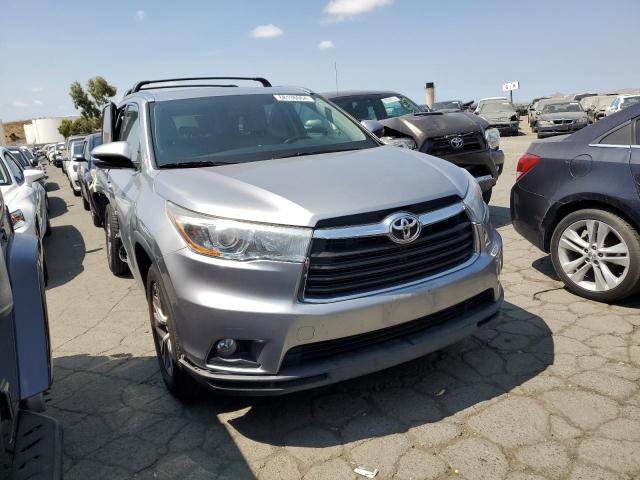 VIN 5TDKKRFH7FS056673 2015 Toyota Highlander, Xle no.4