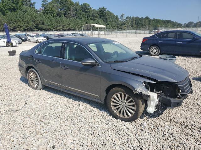 2017 VOLKSWAGEN PASSAT SE - 1VWBT7A31HC025224