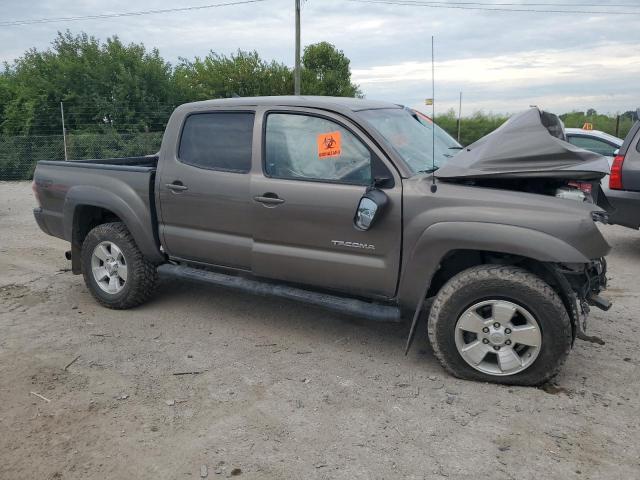 VIN 3TMLU4EN1FM189860 2015 Toyota Tacoma, Double Cab no.4