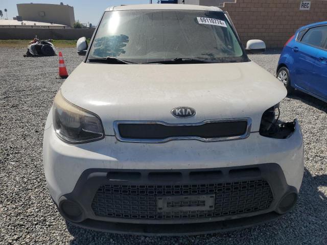 VIN KNDJN2A28G7320704 2016 KIA Soul no.5