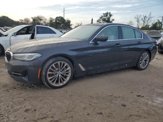 VIN WBA13AG07MCH34761 2021 BMW 5 Series, 530E no.1