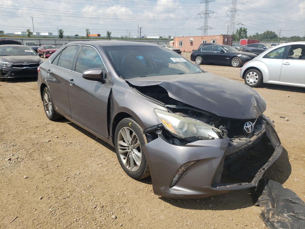 Lot #2960091127 2015 TOYOTA CAMRY LE