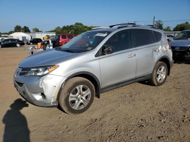 JTMBFREV4FD152431 Toyota Rav4 Le 2015