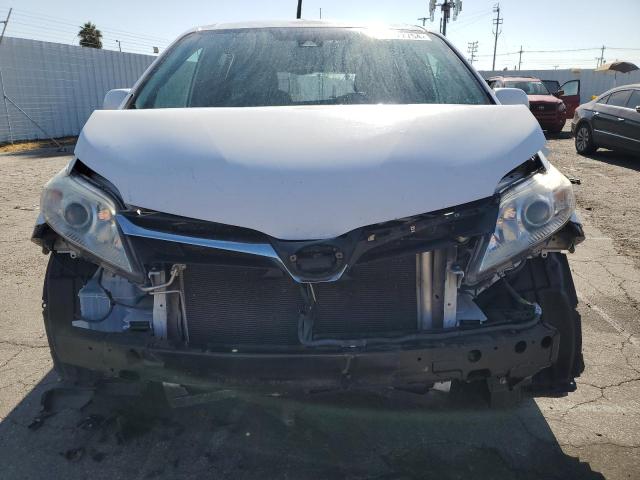 VIN 5TDKZ3DC4KS004072 2019 Toyota Sienna, LE no.5