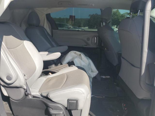 2022 TOYOTA SIENNA LIM - 5TDZRKEC4NS077325