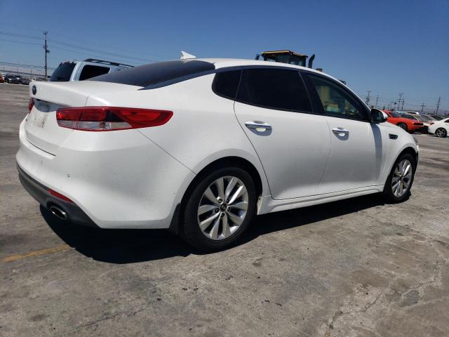 VIN 5XXGT4L39JG251442 2018 KIA Optima, LX no.3