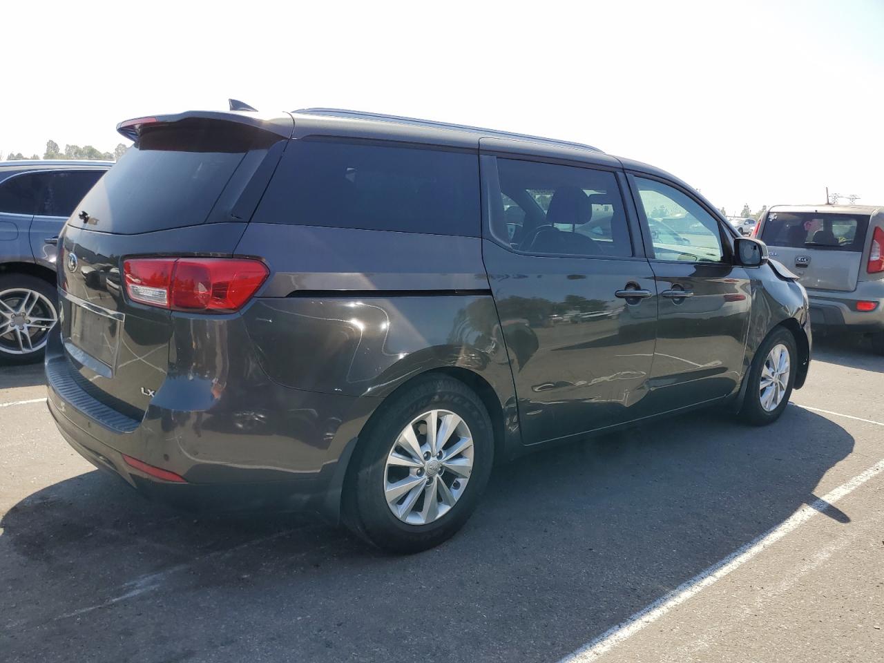 Lot #2945570163 2017 KIA SEDONA LX