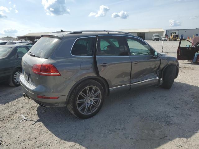 VIN WVGEF9BP3DD000717 2013 Volkswagen Touareg, V6 no.3