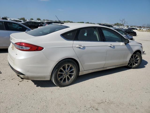 VIN 3FA6P0H71HR200555 2017 Ford Fusion, SE no.3