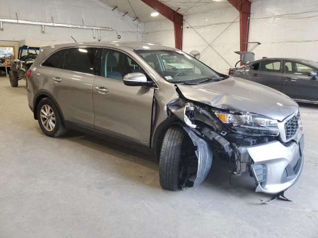 VIN 5XYPGDA33KG477710 2019 KIA Sorento, L no.4