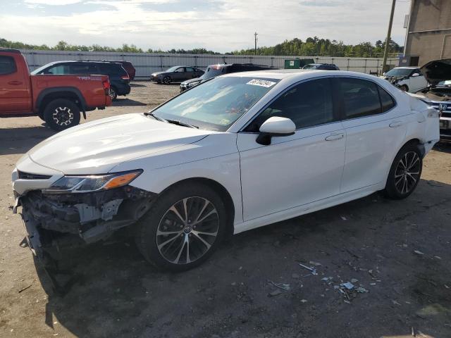 VIN 4T1B11HK2JU524080 2018 Toyota Camry, L no.1