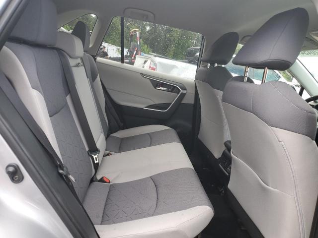 2022 TOYOTA RAV4 XLE - JTMRWRFV2ND138586