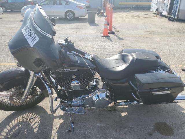2010 HARLEY-DAVIDSON FLHX - 1HD1KB41XAB616841
