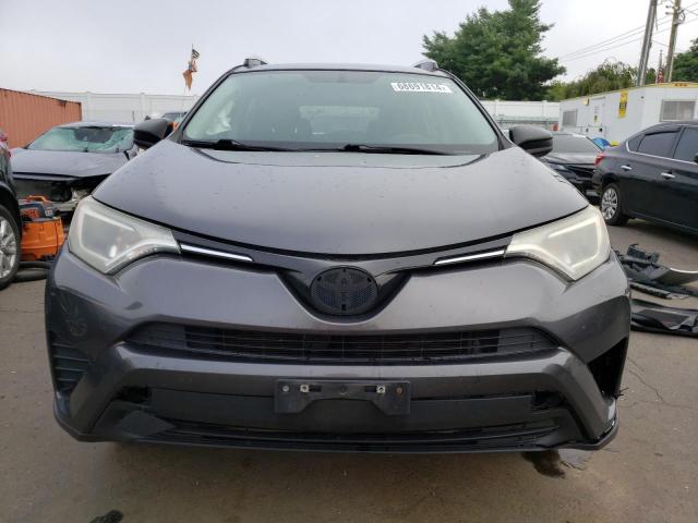 VIN 2T3BFREV8GW423883 2016 Toyota RAV4, LE no.5