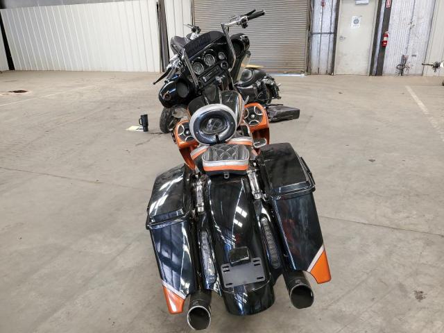 2011 HARLEY-DAVIDSON FLHXSE2 1HD1PZ815BB951043