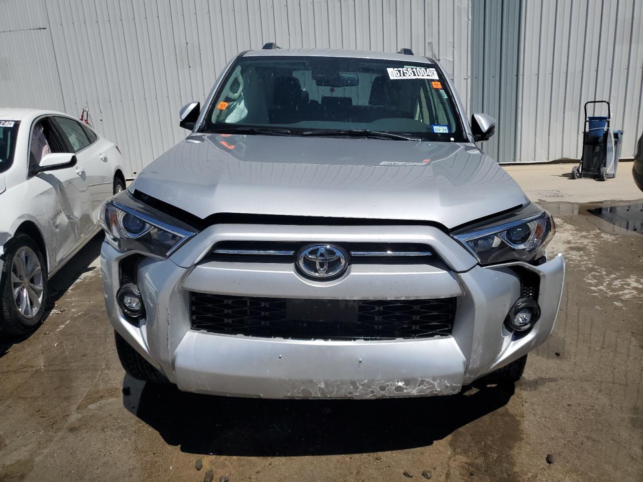 Lot #2779570593 2024 TOYOTA 4RUNNER SR