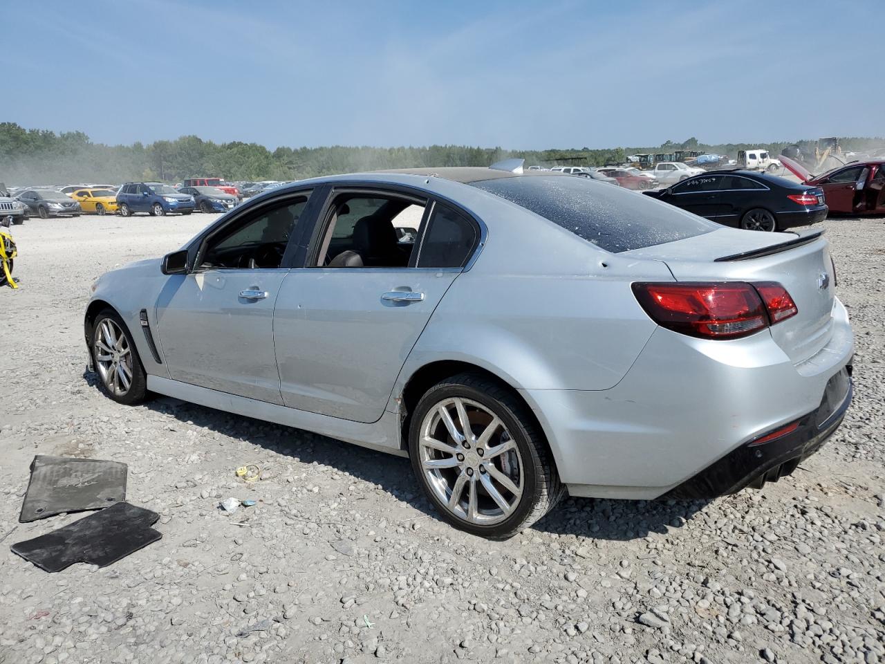 CHEVROLET SS 2015 silver sedan 4d gas 6G3F15RW3FL102236 photo #3