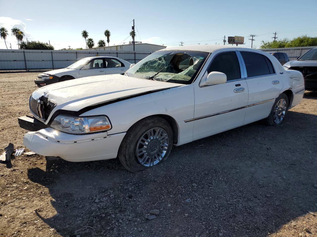 Lincoln Town Car 2010 Signature Limited