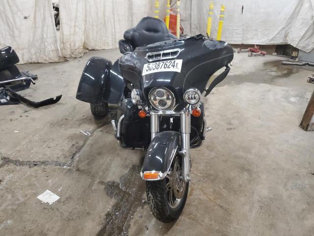 2017 HARLEY-DAVIDSON FLHTCUTG T 1HD1MAD1XHB854994