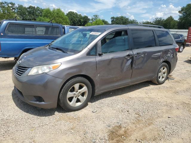 VIN 5TDKK3DC9GS745815 2016 Toyota Sienna, LE no.1