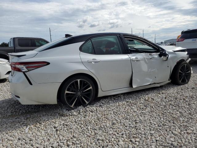 VIN 4T1B61HK2KU269286 2019 Toyota Camry, Xse no.3