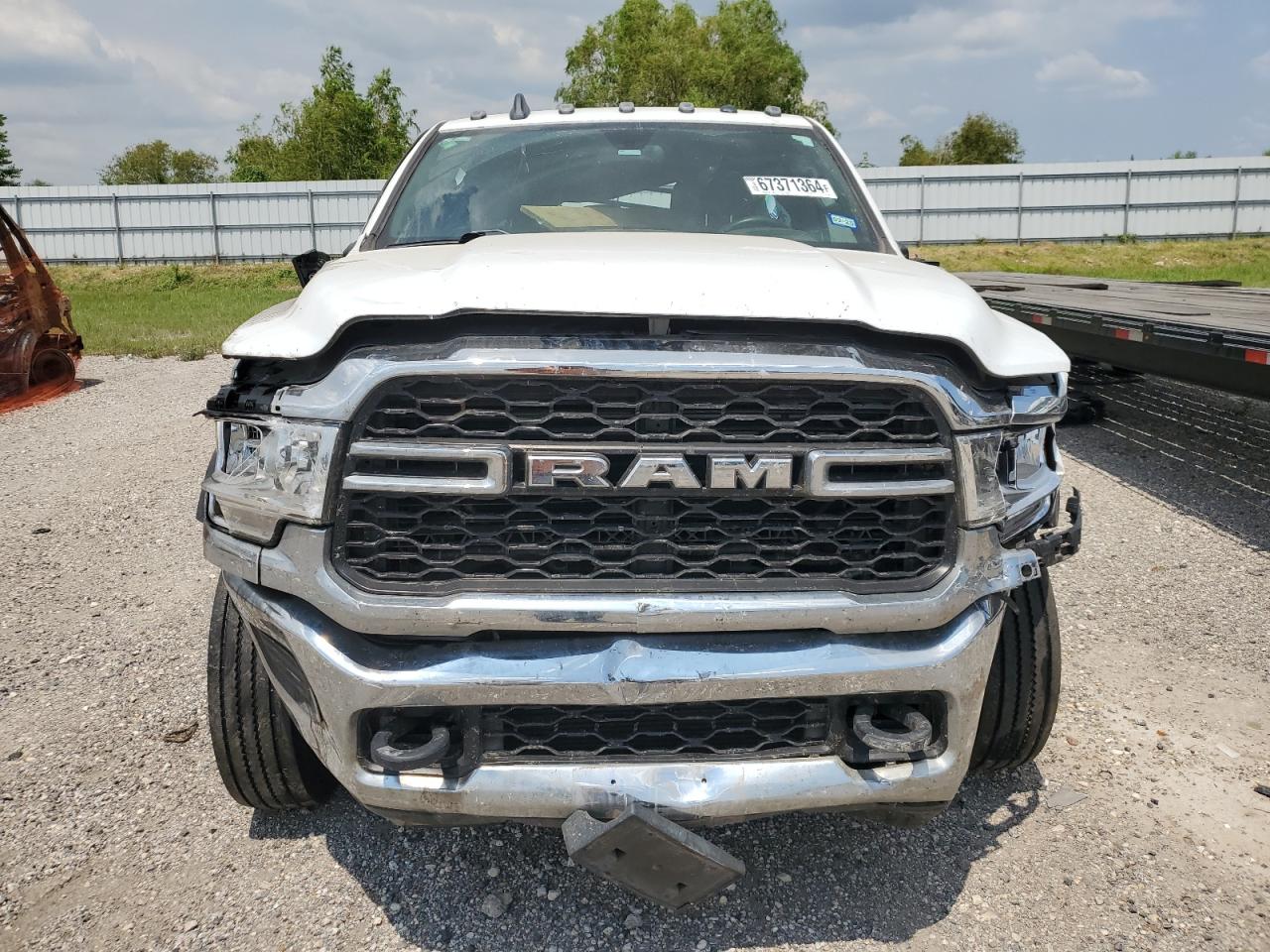 Lot #2996718810 2022 RAM 5500