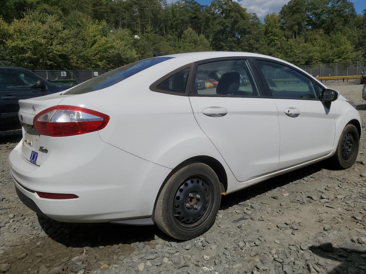 Lot #2921498854 2015 FORD FIESTA S