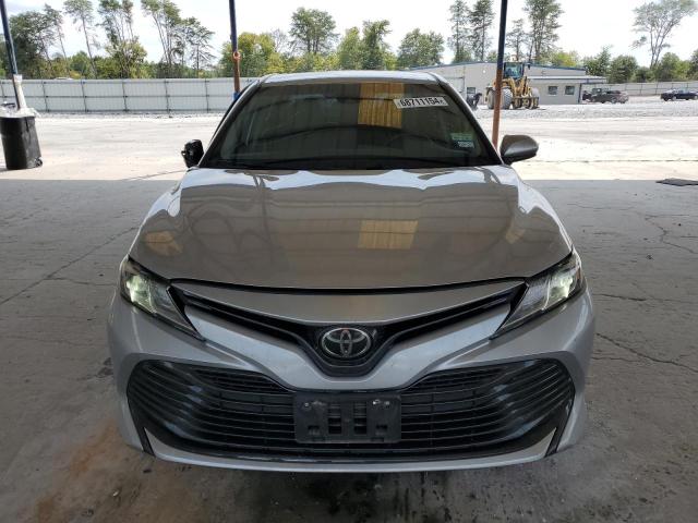 VIN 4T1B11HK4JU151866 2018 Toyota Camry, L no.5