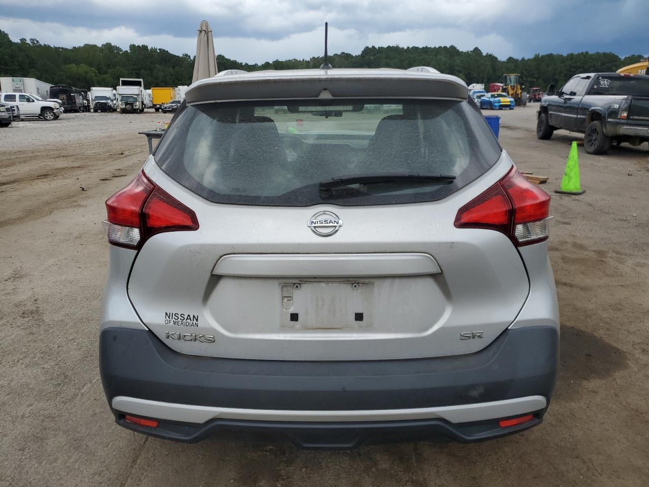 Lot #3028514923 2019 NISSAN KICKS S