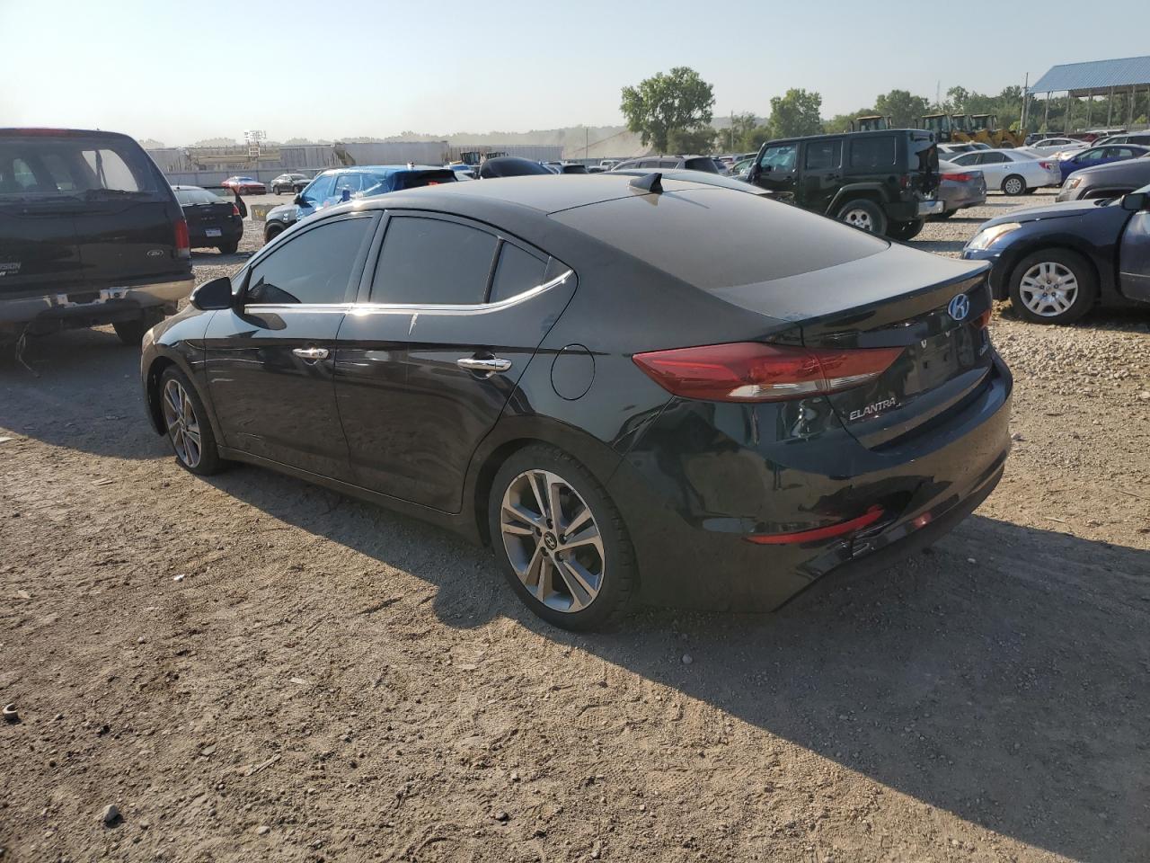 Lot #2807075442 2017 HYUNDAI ELANTRA SE