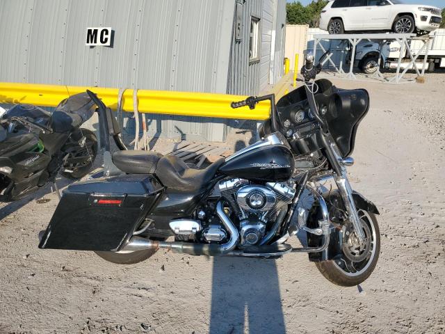 2011 HARLEY-DAVIDSON FLHX #3023954216