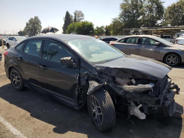 VIN 1FADP3F2XGL246768 2016 Ford Focus, SE no.4