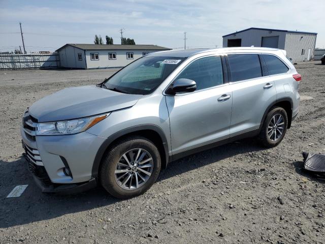 VIN 5TDJZRFHXKS616655 2019 Toyota Highlander, SE no.1