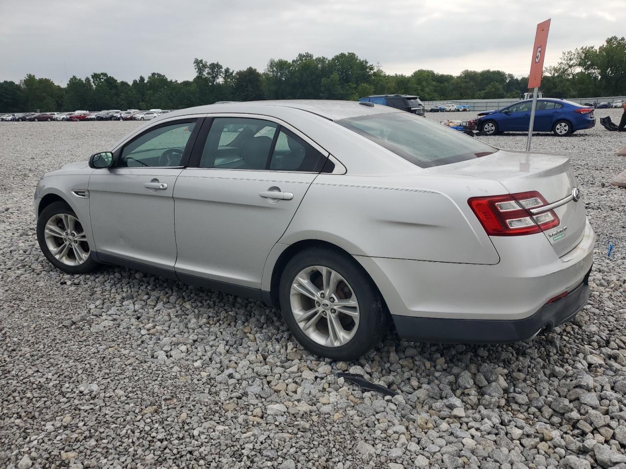 Lot #3024324081 2014 FORD TAURUS SEL