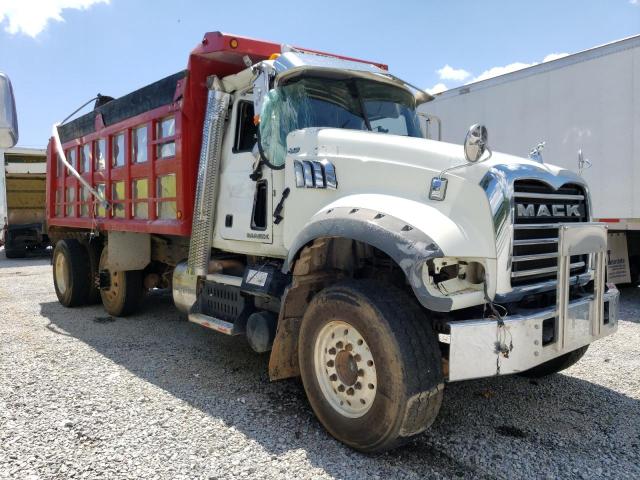 2016 MACK 700 GU700 #2935952755