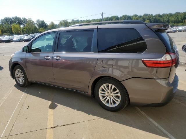 VIN 5TDYK3DC3FS581213 2015 Toyota Sienna, Xle no.2