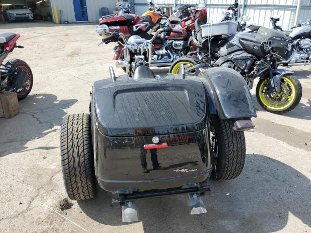 2015 HARLEY-DAVIDSON FLRT FREE 1HD1MCM18FB852413