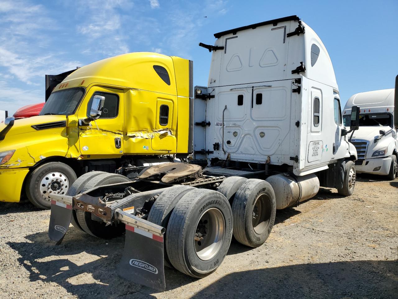 Lot #2902634236 2015 FREIGHTLINER CASCADIA 1