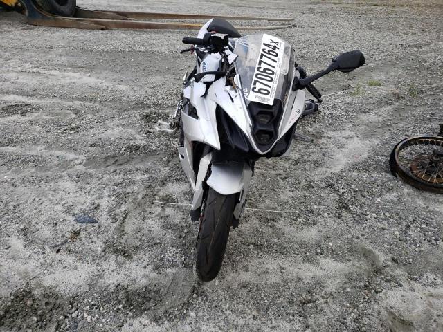 2024 SUZUKI GSX800 F JS1EM13B5R7100879