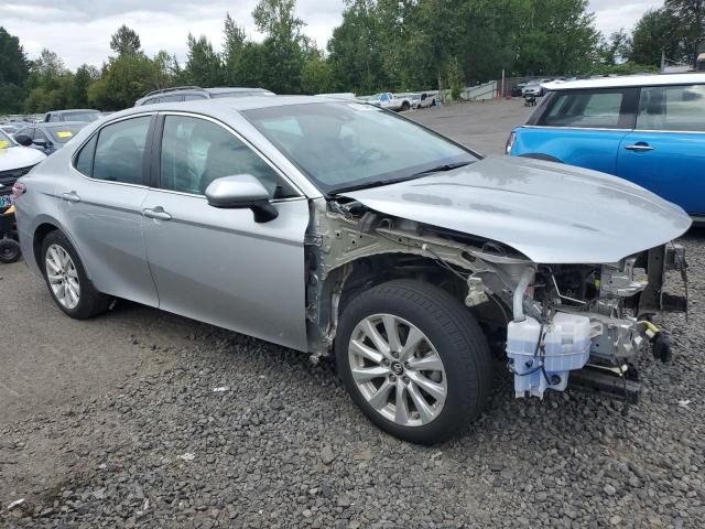 VIN 4T1B11HK5JU510528 2018 Toyota Camry, L no.4