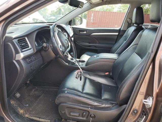 VIN 5TDJZRFH3JS899091 2018 Toyota Highlander, SE no.7