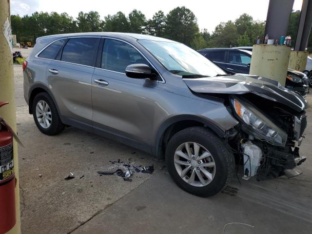 VIN 5XYPG4A33JG385298 2018 KIA Sorento, LX no.4