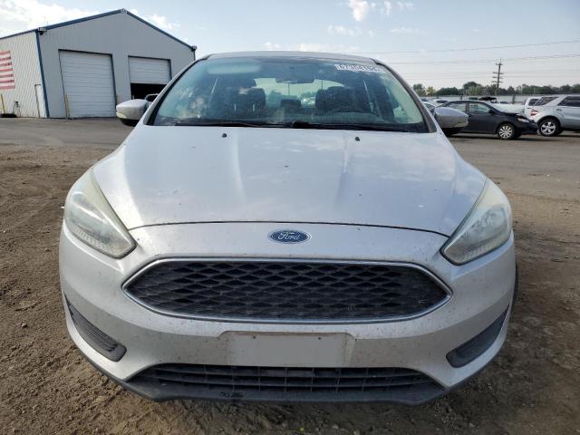 VIN 1FADP3F25FL319687 2015 Ford Focus, SE no.5