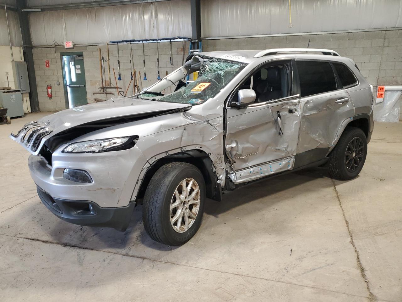 2018 Jeep CHEROKEE L, LATITUDE PLUS