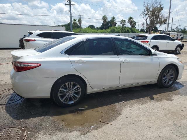 VIN 4T1BF1FK5GU164347 2016 Toyota Camry, LE no.3