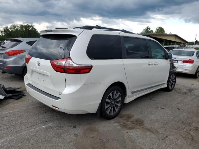 VIN 5TDDZ3DC2JS200468 2018 Toyota Sienna, Xle no.3