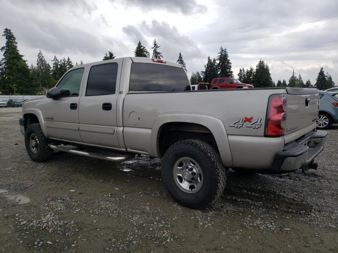 CHEVROLET SILVERADO 2004 beige  gas 1GCHK23U54F155976 photo #3